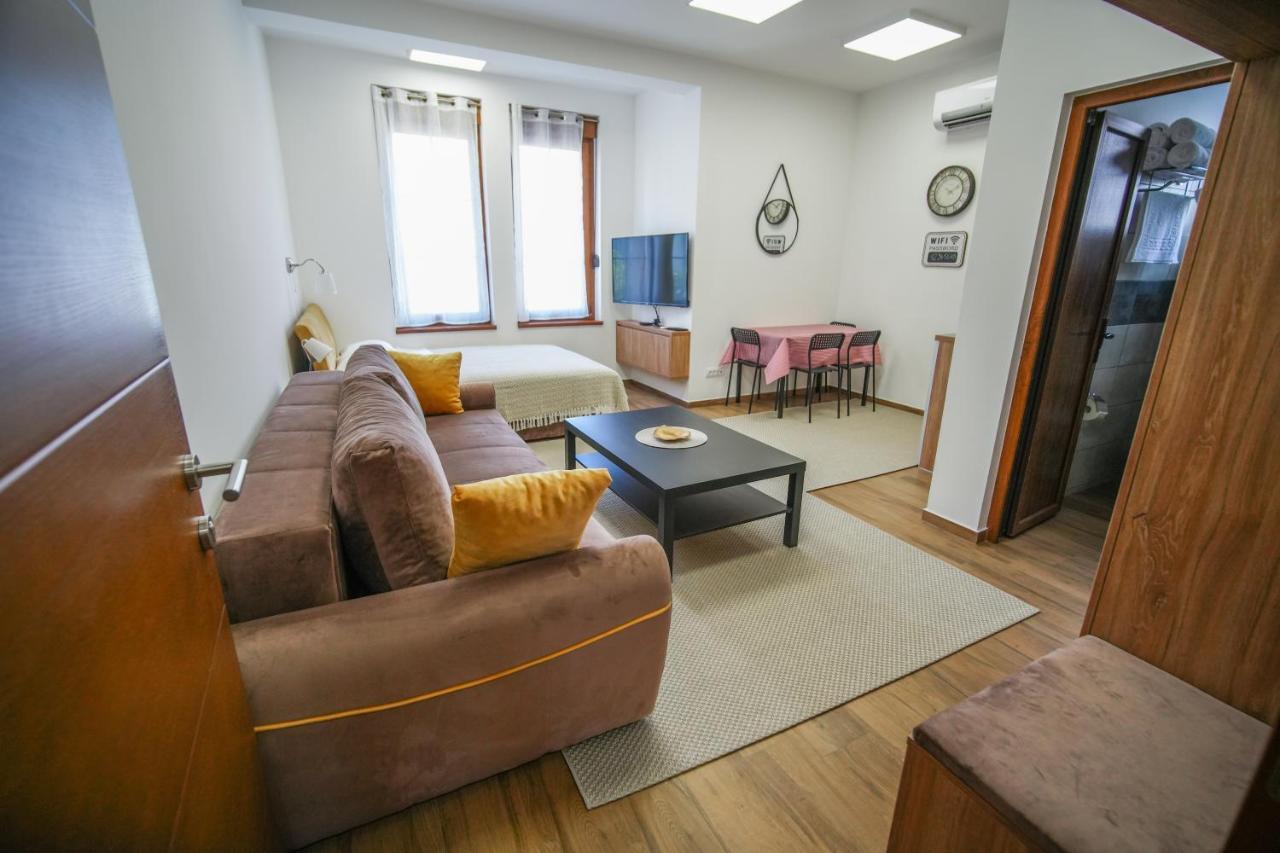 Aparthotel Prenociste Sole Vranje Esterno foto